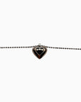 collar de plata parte trasera