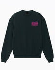 parte delantera sudadera negra oversized con bordado en el pecho